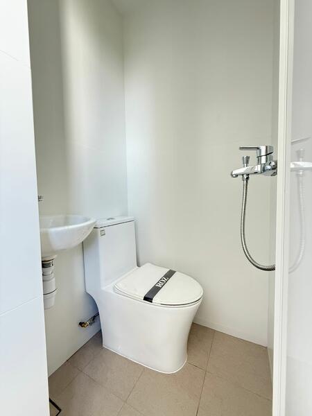 The Sea View, 31 Amber Road, 3 Bedrooms, 1,216 sqft, Condominium For Rent, by Rayner Koh, 60098497 - Bathroom - PropertyGuru.com.sg