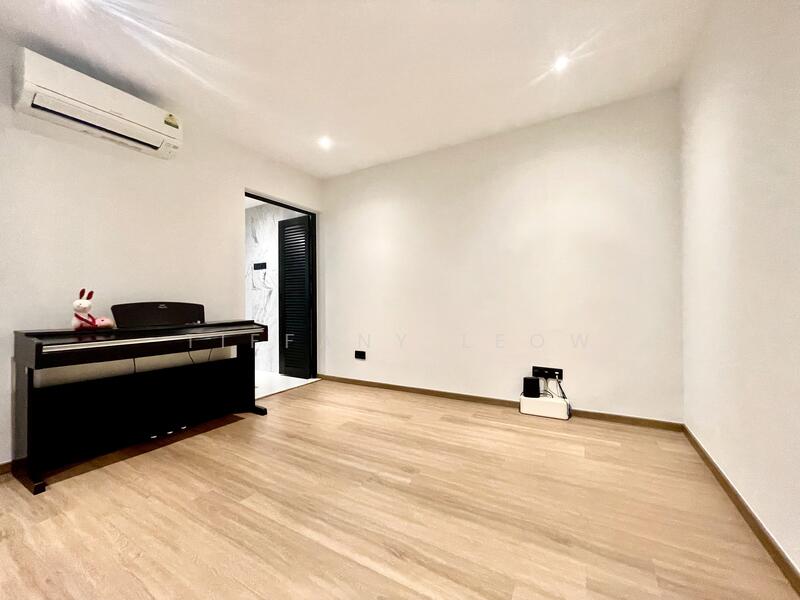 For Sale - Thomson Garden Estate