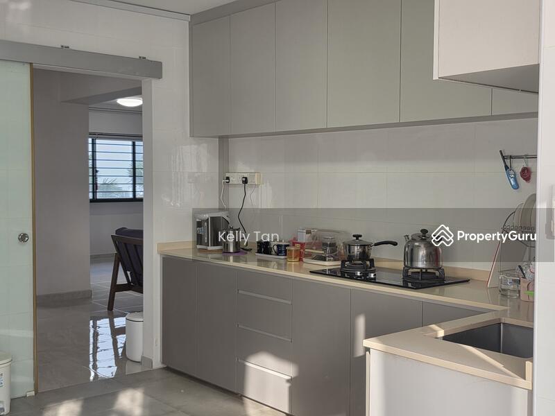 For Sale - 373 Tampines Street 34