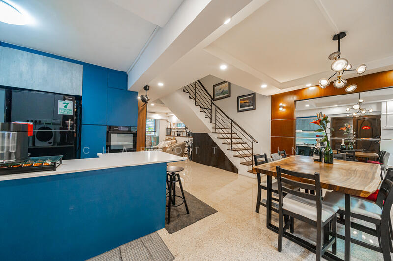 Dining & Dry Kitchen