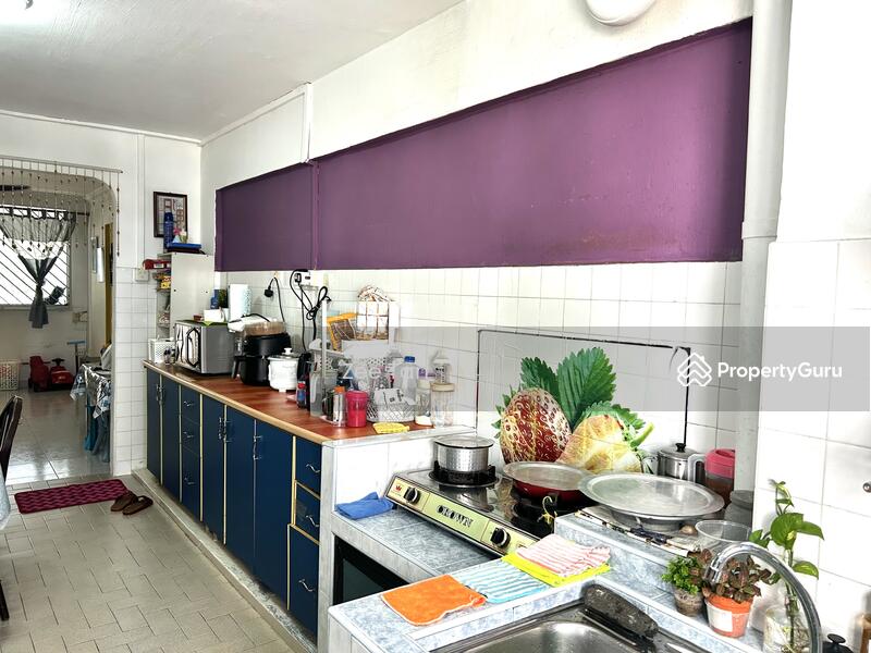 For Sale - 718 Yishun Street 71