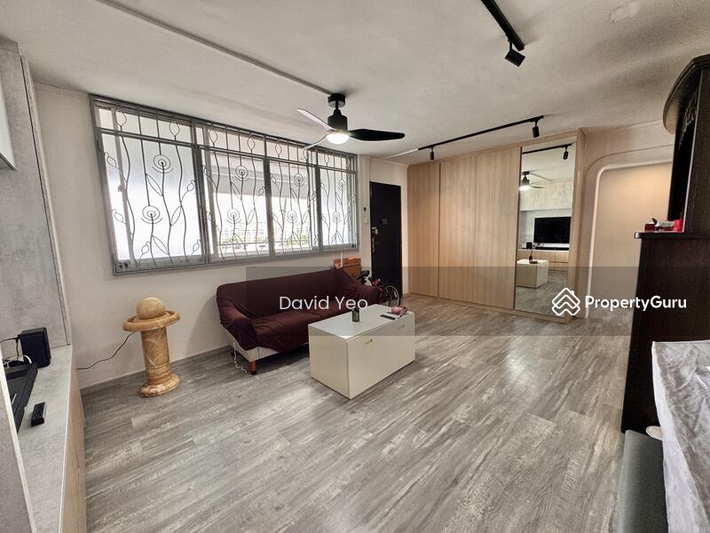 For Sale - 601 Hougang Avenue 4