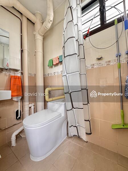 For Sale - 601 Hougang Avenue 4