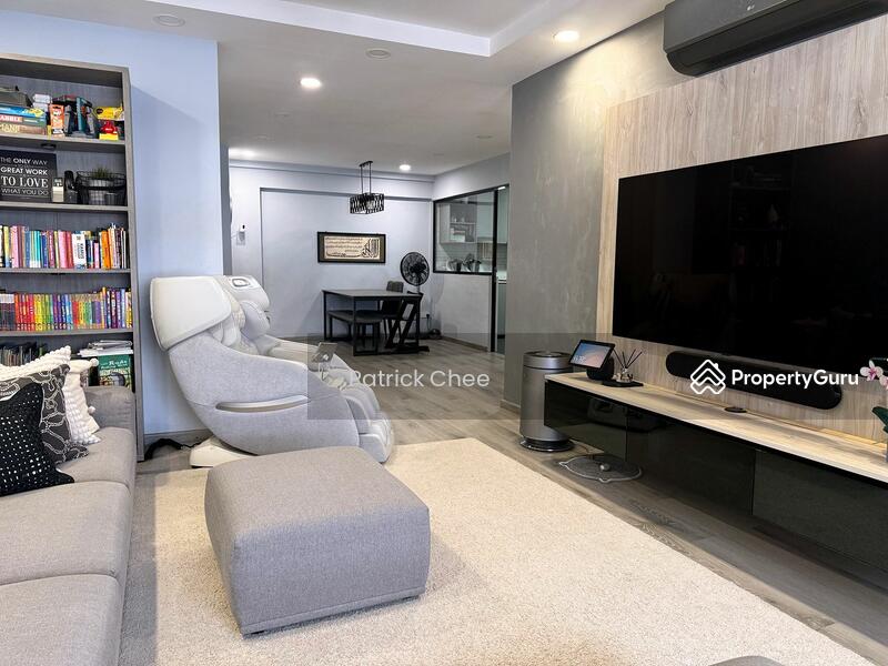 For Sale - 527 Woodlands Drive 14