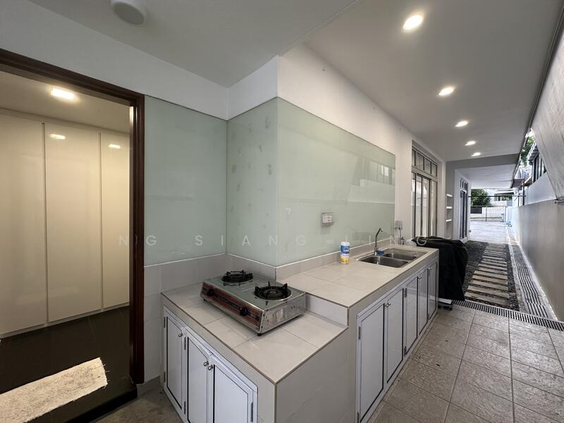 Wet Kitchen 
