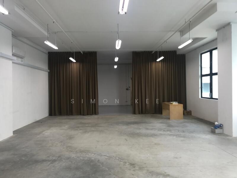 Woodlands 11, 11 Woodlands Close, 1,938 sqft, Light Industrial (B1) For Sale, by Simon Kee, 60098976 - Others - CommercialGuru.com.sg