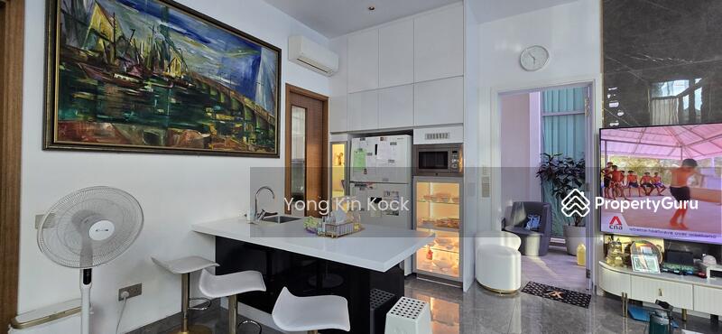 Level 1 - Dry kitchen
