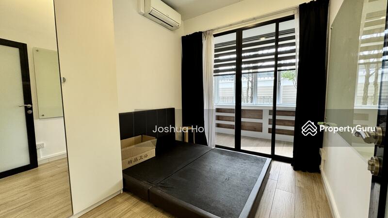 For Rent - Rare City Fringe 2B1B Walk-Up | Three MRTs
