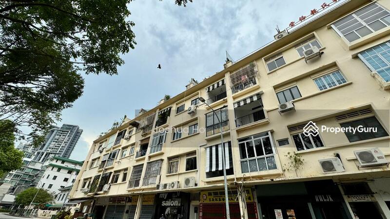 For Rent - Rare City Fringe 2B1B Walk-Up | Three MRTs