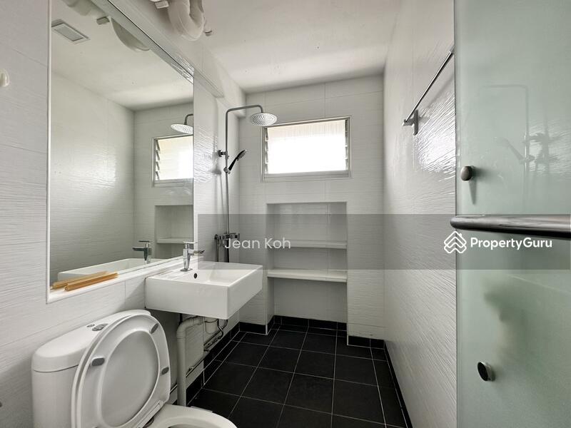 For Rent - 205 Pasir Ris Street 21