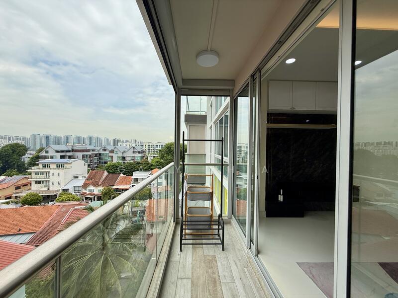 For Rent - Esta Ruby
