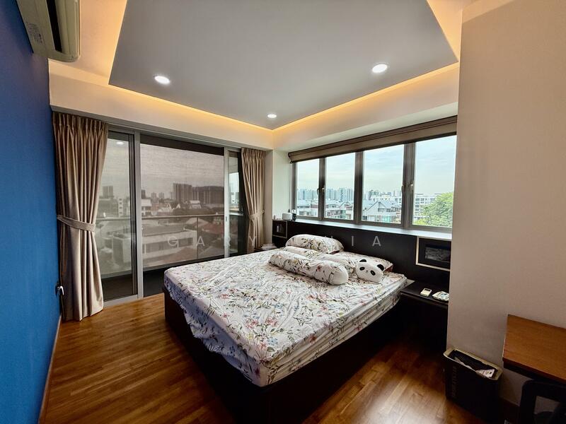 For Rent - Esta Ruby