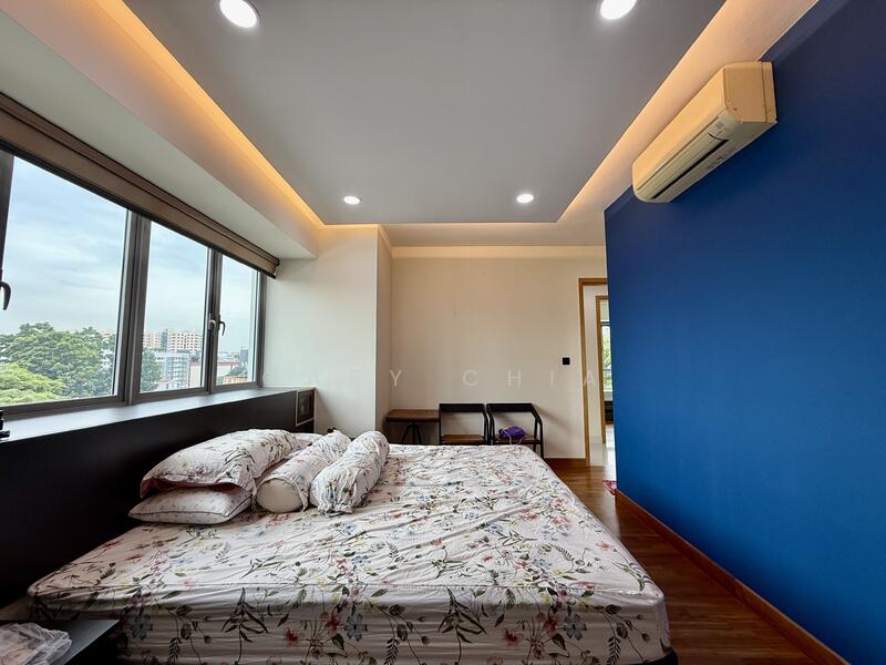 For Rent - Esta Ruby