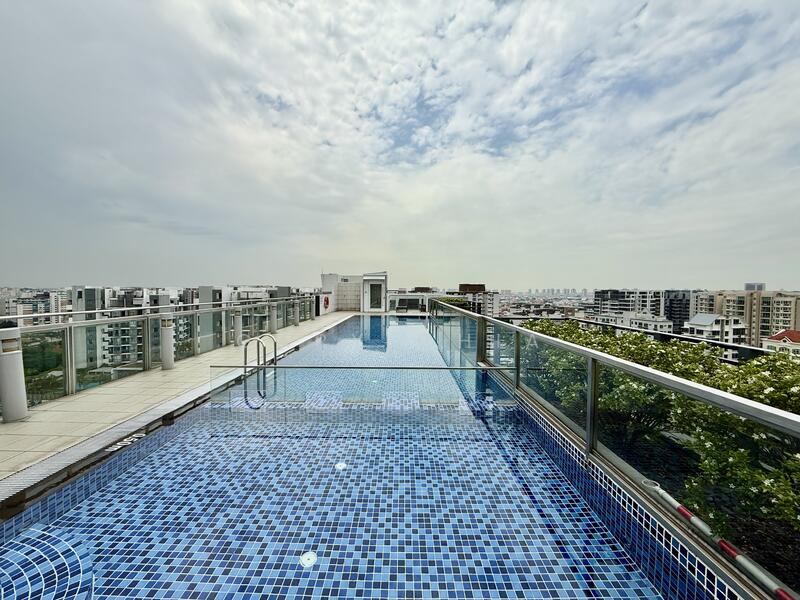 For Rent - Esta Ruby