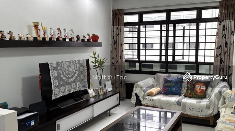 For Sale - 411 Sembawang Drive