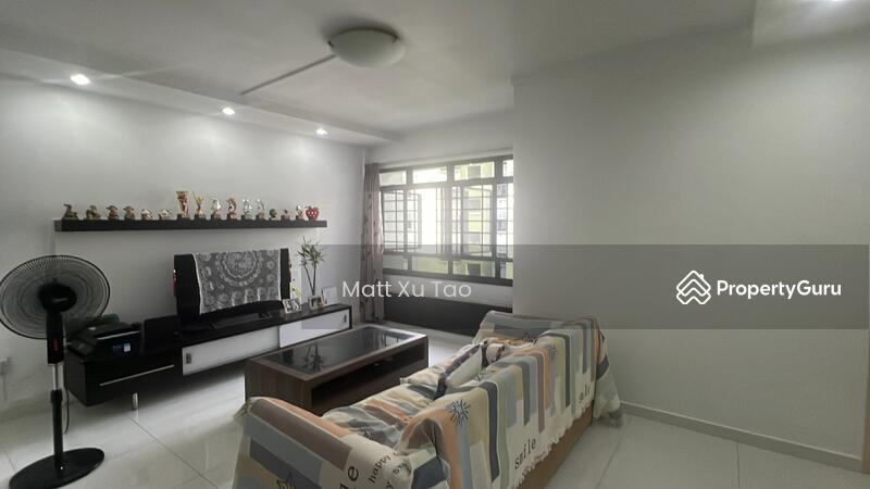 For Sale - 411 Sembawang Drive