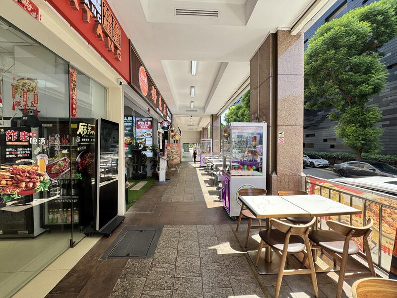 Burlington Square, 175 Bencoolen Street, 420 sqft, Food & Beverage For Sale, by Joy Lai, 60099499 - CommercialGuru.com.sg