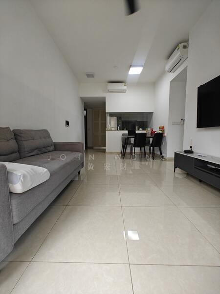 The Gazania, 5 How Sun Drive, 3 Bedrooms, 915 sqft, Condominium For Rent, by John Wong 黄宏财, 60100169 - Living Room - PropertyGuru.com.sg