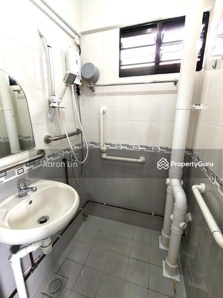 For Sale - 2 Hougang Avenue 3