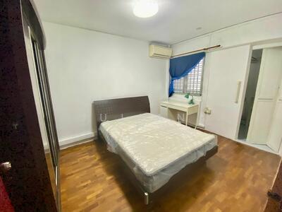 For Rent - 239 Tampines Street 21