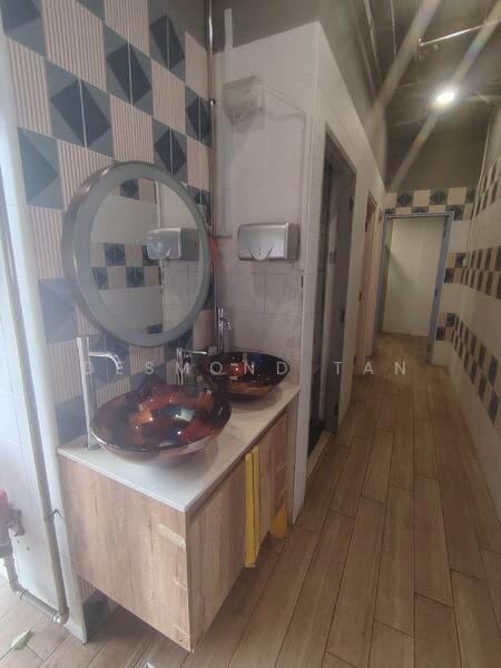 Aljunied Central, Eunos / Geylang / Paya Lebar, 3,800 sqft, Food & Beverage For Rent, by Desmond Tan, 60100429 - Bathroom - CommercialGuru.com.sg