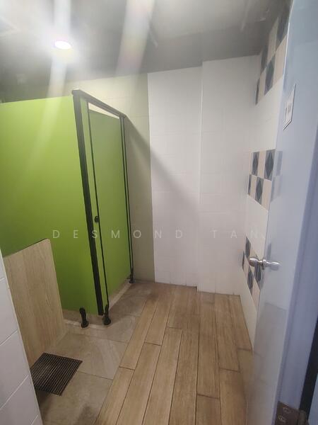 Aljunied Central, Eunos / Geylang / Paya Lebar, 3,800 sqft, Food & Beverage For Rent, by Desmond Tan, 60100429 - Bathroom - CommercialGuru.com.sg