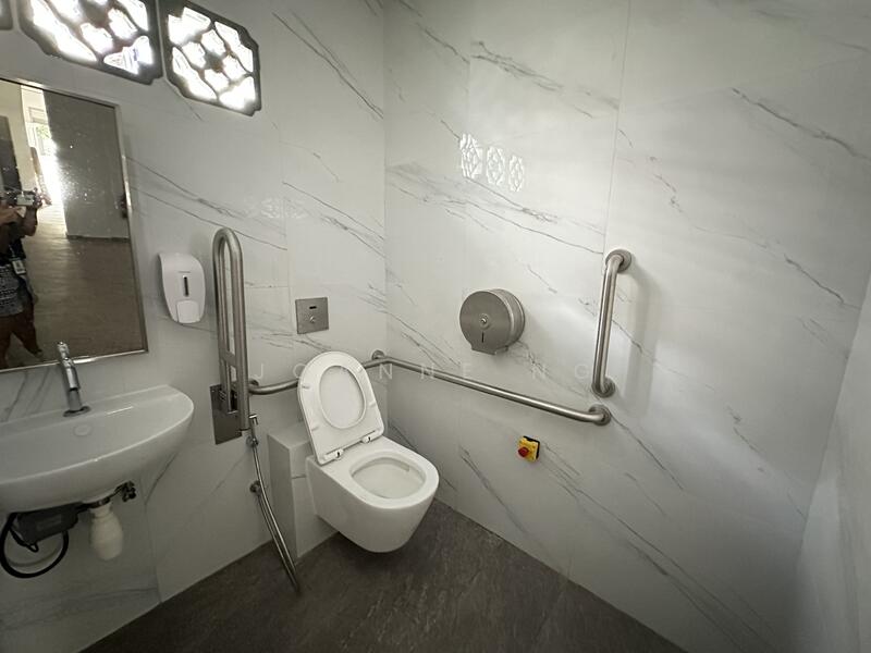 Rowell Court, 639 Rowell Road, 1,100 sqft, Food & Beverage For Rent, by Joanne Ng, 60100638 - Bathroom - CommercialGuru.com.sg