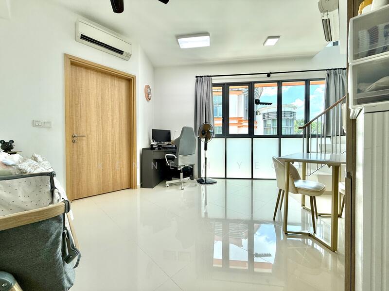 For Sale - Flora View