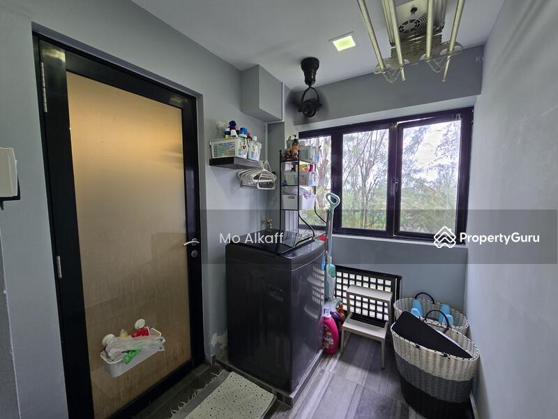Laundry / Common Bath