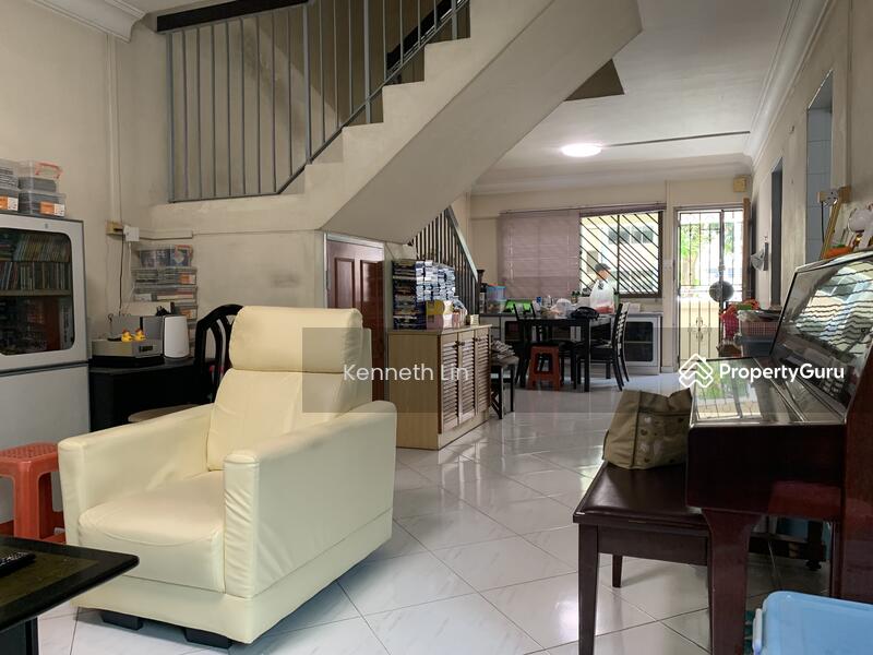 For Sale - 860 Tampines Avenue 5