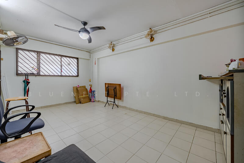 Property Selling Hdb Before Mop 28 Ghim Moh Link HDB Flat For Sale