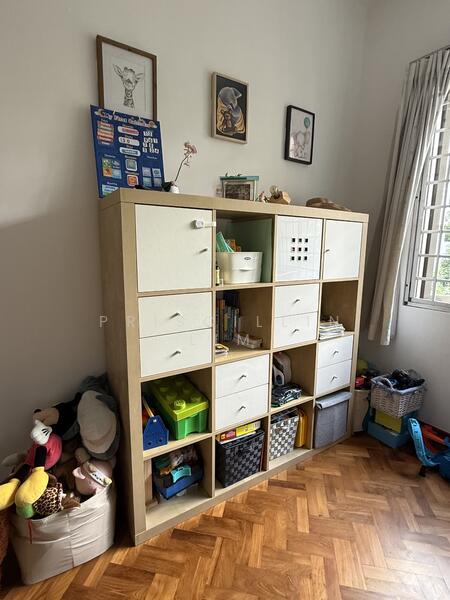 Kids Spacious Bedroom