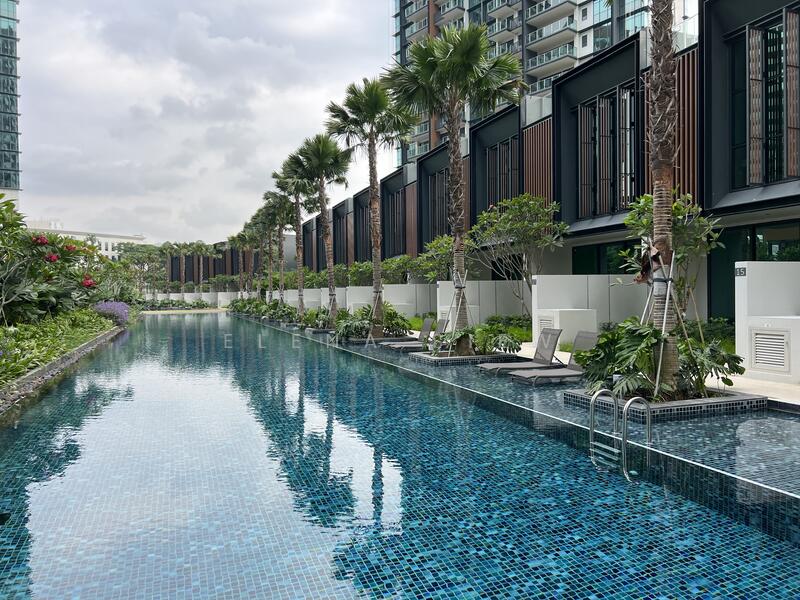 Surrounded by swimmable water body