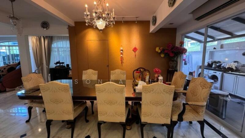 For Sale - Greenwood Avenue