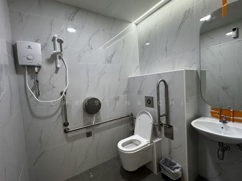 Ubi Techpark, 10 Ubi Crescent, 960 sqft, Light Industrial (B1) For Sale, by Christina Chi, 60101466 - Bathroom - CommercialGuru.com.sg