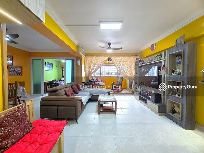 For Sale - 731 Woodlands Circle