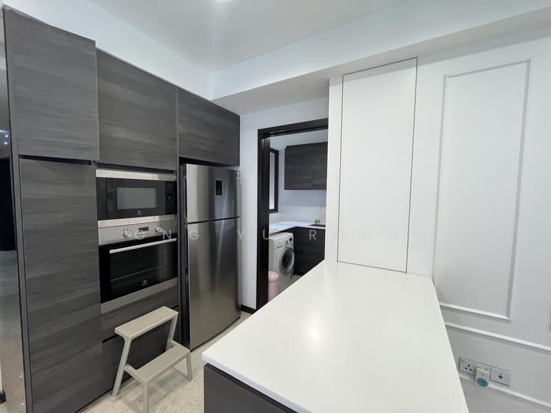 Sims Urban Oasis, 16 Sims Drive, 4 Bedrooms, 1,206 sqft, Condominium For Rent, by Ong Yu Rong, 60101502 - Dry Kitchen - PropertyGuru.com.sg