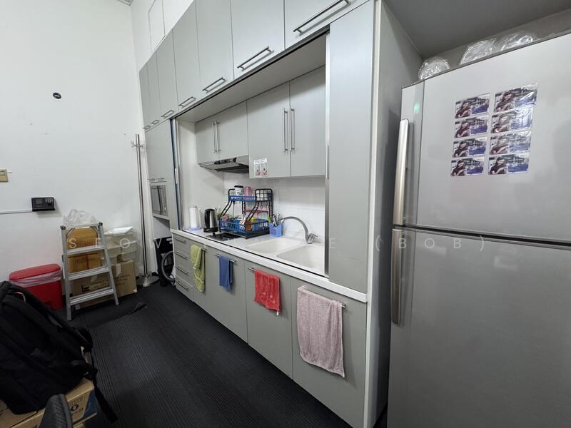 Soho2 @ Central, 12 Eu Tong Sen Street, 624 sqft, Office For Sale, by Seow Yun Ye (Bob), 60101594 - CommercialGuru.com.sg