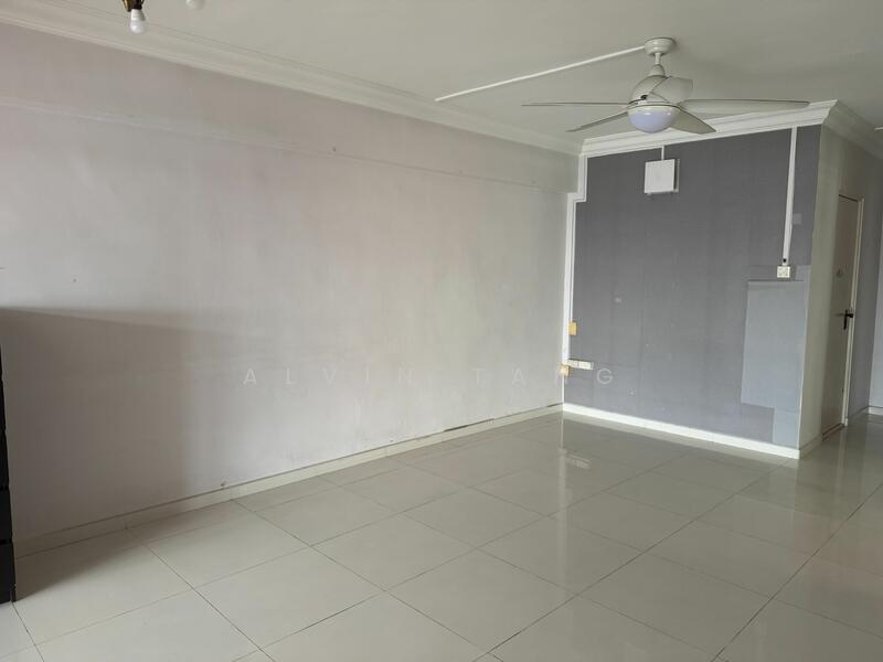 For Sale - 298 Yishun Street 20