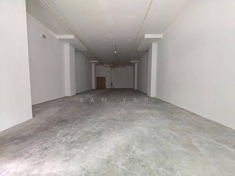 Interlocal Centre, 100G Pasir Panjang Road, 1,722 sqft, Light Industrial (B1) For Rent, by Sam Yap, 60101643 - Others - CommercialGuru.com.sg