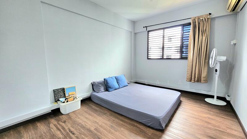 Common room 1 - big windows