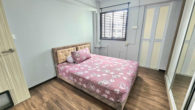 Masterbedroom- bright and windy