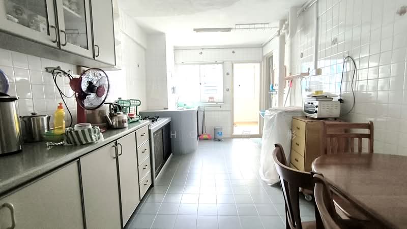 418 Ang Mo Kio Avenue 10, 418 Ang Mo Kio Avenue 10, Room Rental, 100 sqft, HDB Flat For Rent, by Kay HO 何杰彬, 60101808 - Kitchen - PropertyGuru.com.sg