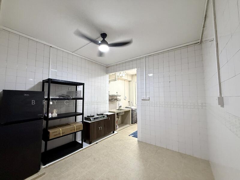 For Rent - 142 Pasir Ris Street 11
