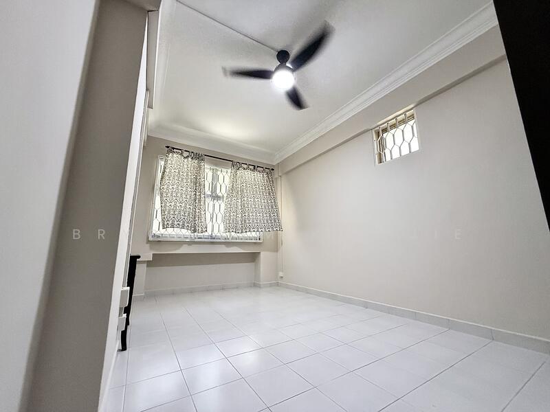 For Rent - 142 Pasir Ris Street 11