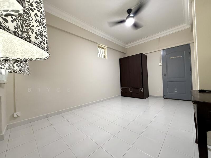 For Rent - 142 Pasir Ris Street 11