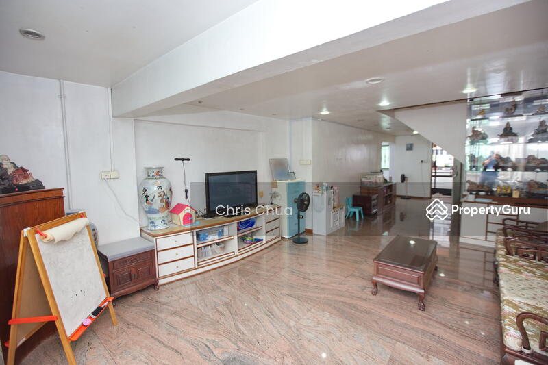 For Sale - 230 Hougang Avenue 1