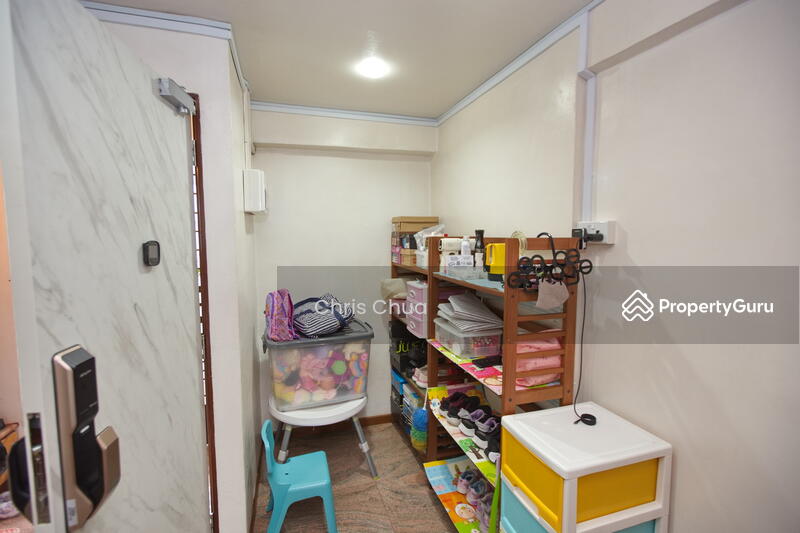 For Sale - 230 Hougang Avenue 1