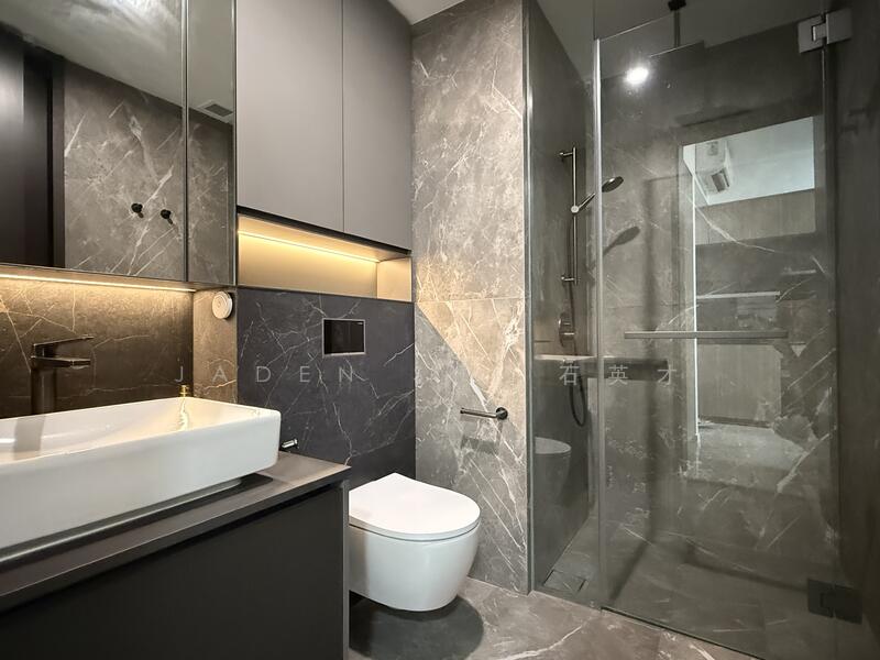 Irwell Hill Residences, 2 Irwell Hill, 1 Bedroom, 495 sqft, Condominium For Rent, by Jaden Shi 石英才, 60102033 - Bathroom - PropertyGuru.com.sg