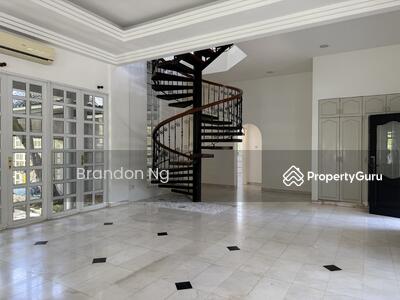 For Rent - ⭐️⭐️LANDED7772 @ QUIET & SPACIOUS BUNGALOW MOUNTBATTEN